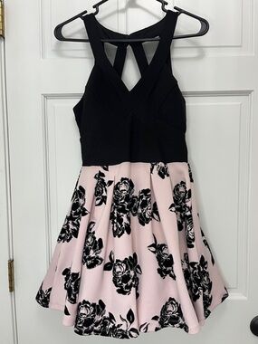 Crystal Doll Velvet Floral Fit and Flare Mini Dress - Size Juniors 3 / Womens XS